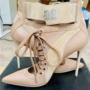 Fenty Lace up-Heel